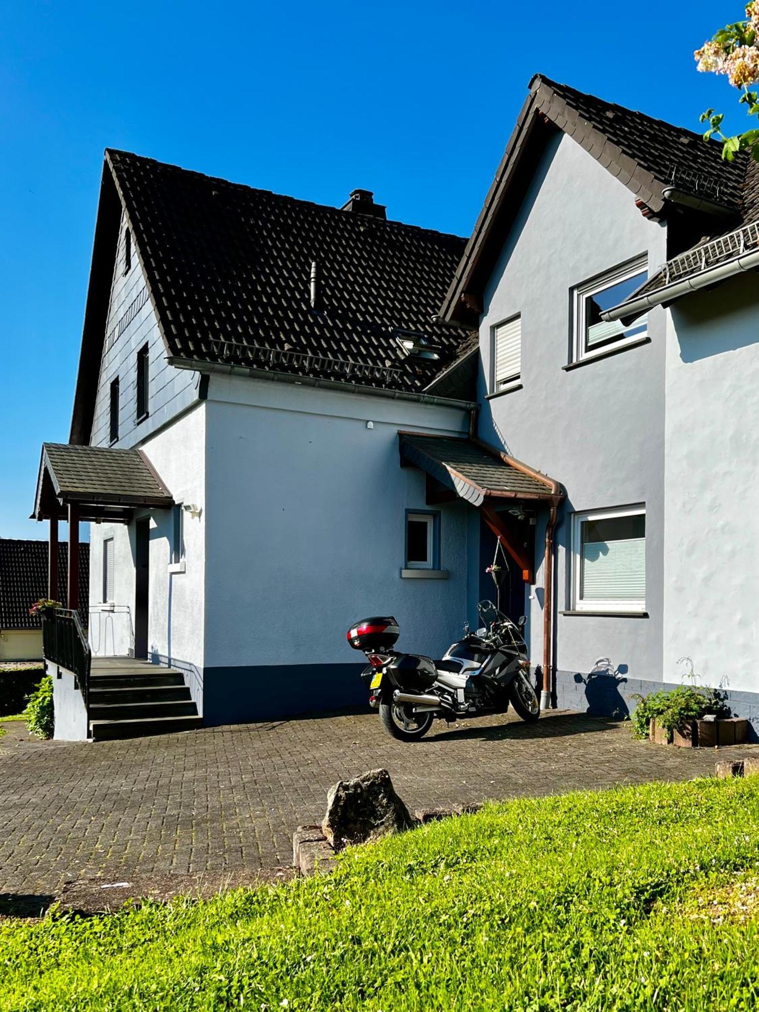 Deine-Eifel-Ferienwohnung Feusdorf المظهر الخارجي الصورة